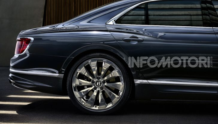 Nuova Bentley Flying Spur 2019: dati e prestazioni - Foto 2 di 23