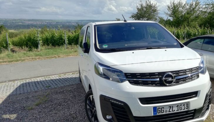 Prova Opel Zafira Life 2019, praticità e comfort fino a 9 posti - Foto 12 di 24
