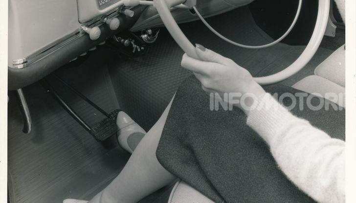 PEUGEOT 403 con cambio automatico JAEGER - Foto 2 di 5