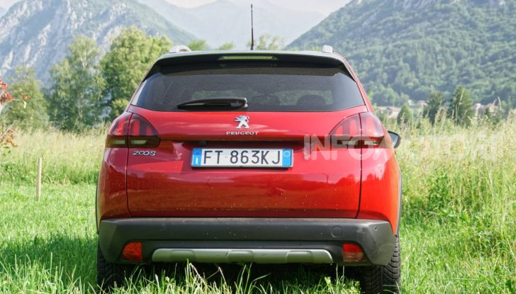 Prova video Peugeot 2008 BlueHDi 120 EAT6, l’abbinata che mancava! - Foto 11 di 48