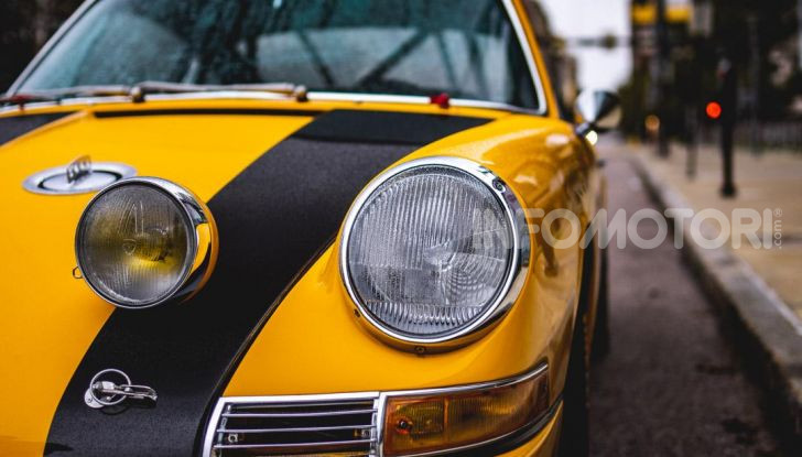 Porsche 911 S 2.7 del 1967 si veste da Bumblebee - Foto 19 di 26