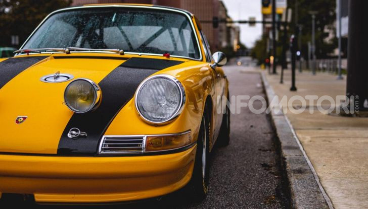 Porsche 911 S 2.7 del 1967 si veste da Bumblebee - Foto 12 di 26