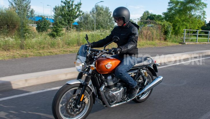 Prova Royal Enfield Interceptor 650, il ritorno del “twins” per la casa british - Foto 16 di 29
