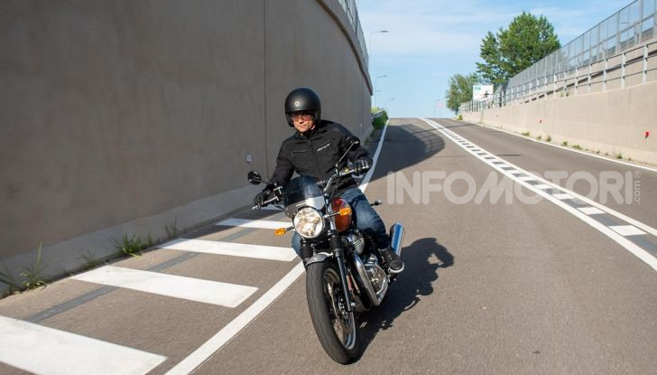 Prova Royal Enfield Interceptor 650, il ritorno del “twins” per la casa british - Foto 19 di 29