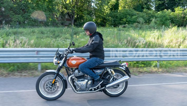 Prova Royal Enfield Interceptor 650, il ritorno del “twins” per la casa british - Foto 20 di 29