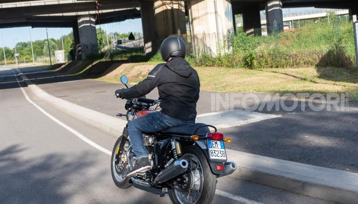 Prova Royal Enfield Interceptor 650, il ritorno del “twins” per la casa british - Foto 22 di 29