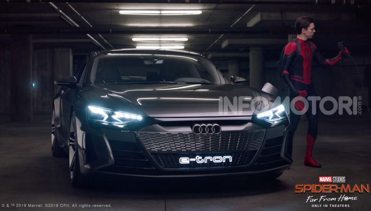 [VIDEO] Spider-Man guida una Audi e-tron GT per il concorso di scienze - Foto 1 di 4