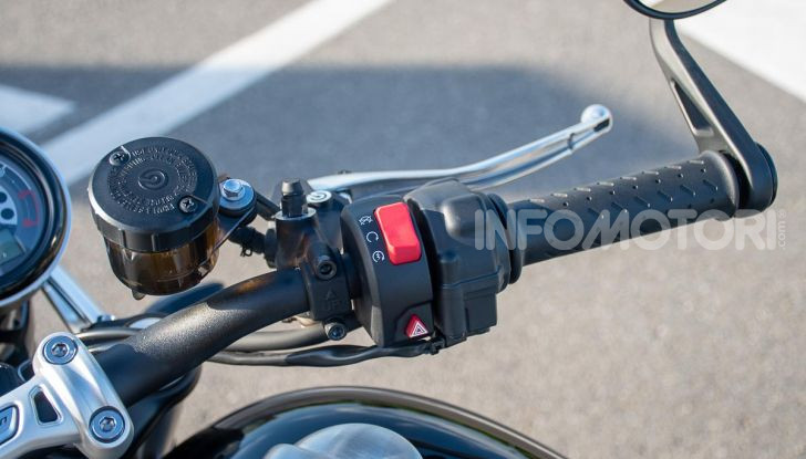 Prova Triumph Speed Twin, torna al 1938 e mostra i muscoli - Foto 15 di 32