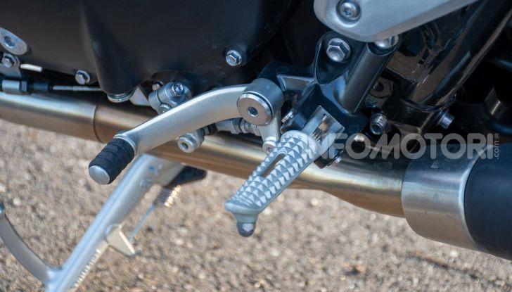 Prova Triumph Speed Twin, torna al 1938 e mostra i muscoli - Foto 19 di 32