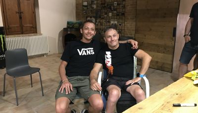 Nicola Dutto sfida Valentino Rossi nel Ranch di Tavullia