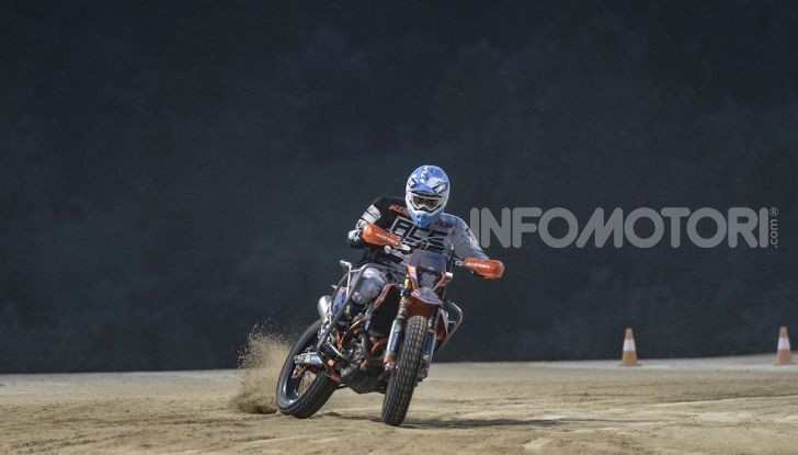 Nicola Dutto sfida Valentino Rossi nel Ranch di Tavullia - Foto 6 di 7