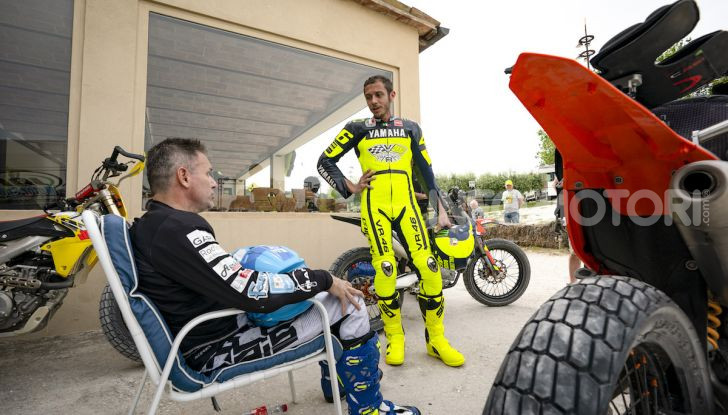 Nicola Dutto sfida Valentino Rossi nel Ranch di Tavullia - Foto 7 di 7