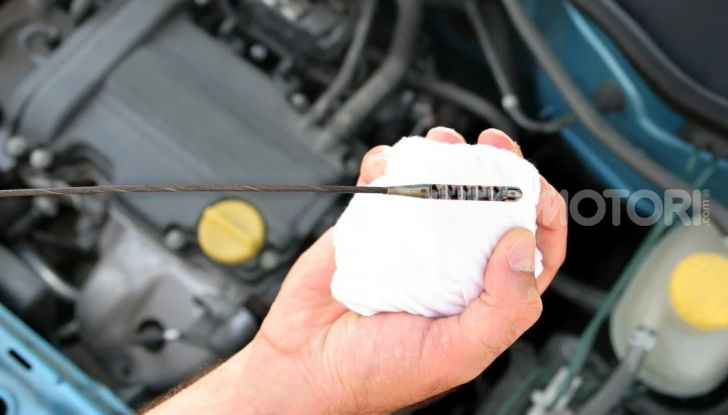 Olio motore: cos’è, a cosa serve e quale scegliere - Foto 7 di 9