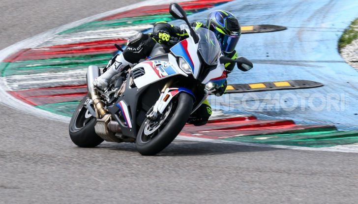 [VIDEO] Prova BMW S1000RR 2019: l’apoteosi dell’eccellenza - Foto 3 di 50