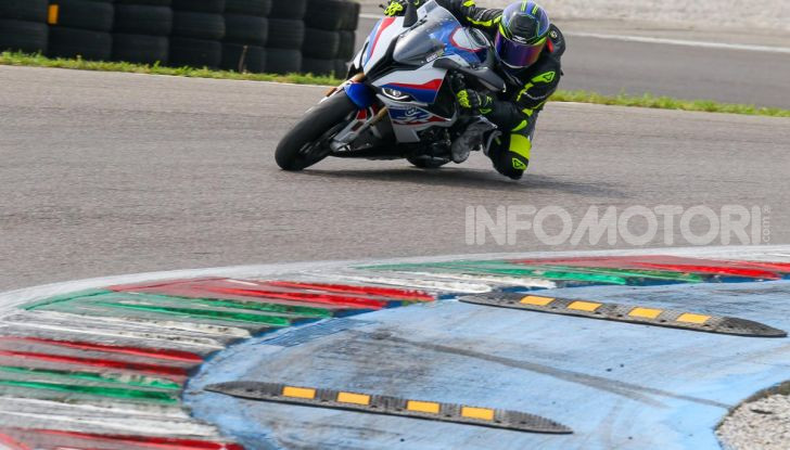 [VIDEO] Prova BMW S1000RR 2019: l’apoteosi dell’eccellenza - Foto 5 di 50