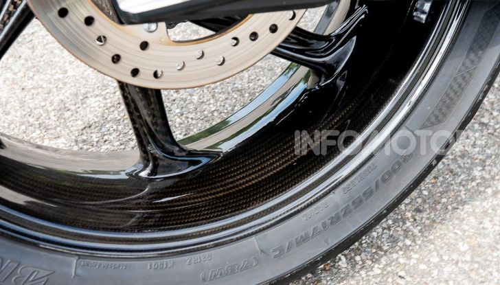 [VIDEO] Prova BMW S1000RR 2019: l’apoteosi dell’eccellenza - Foto 16 di 50