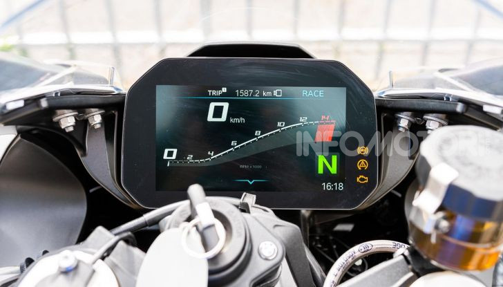 [VIDEO] Prova BMW S1000RR 2019: l’apoteosi dell’eccellenza - Foto 31 di 50