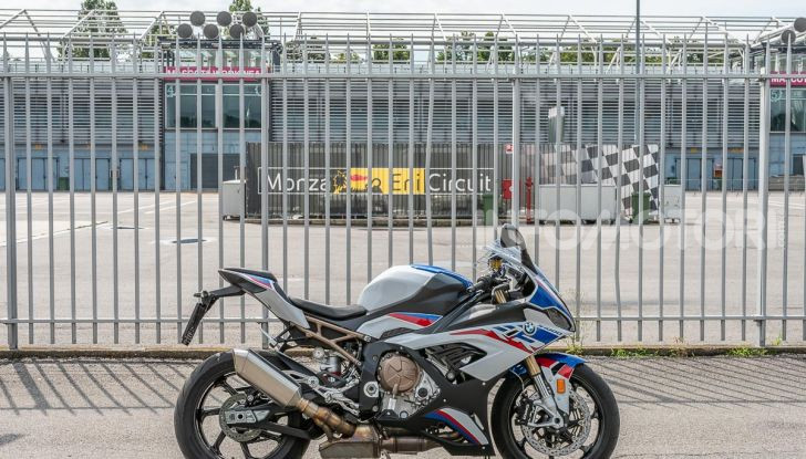 [VIDEO] Prova BMW S1000RR 2019: l’apoteosi dell’eccellenza - Foto 50 di 50