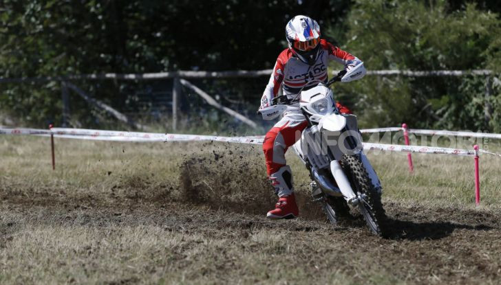 Beta guarda al mondo del cross con la RX 300 2T - Foto 2 di 36