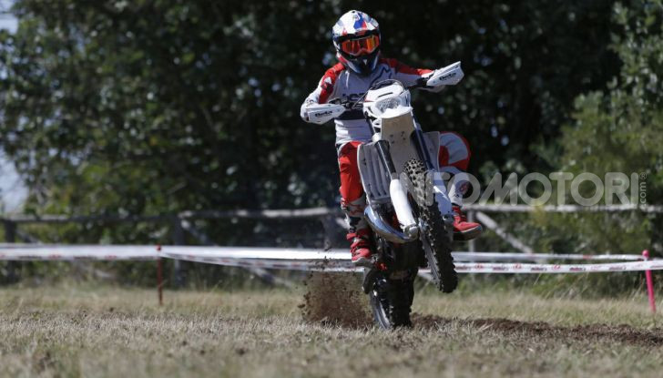 Beta guarda al mondo del cross con la RX 300 2T - Foto 8 di 36