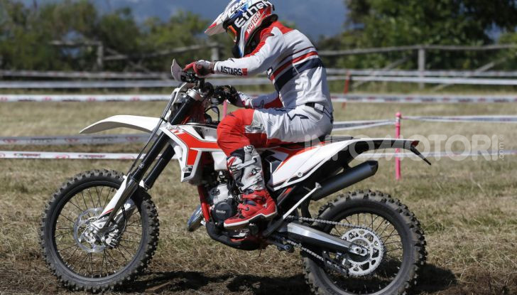 Beta guarda al mondo del cross con la RX 300 2T - Foto 18 di 36