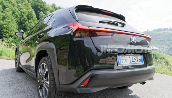 [VIDEO] Lexus UX 250h, il premium hybrid ha l’asso nella manica! - Foto 15 di 58