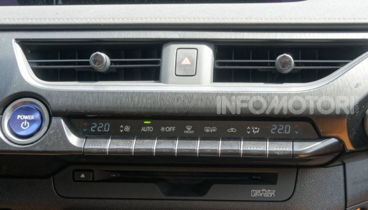 [VIDEO] Lexus UX 250h, il premium hybrid ha l’asso nella manica! - Foto 29 di 58