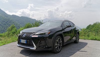 [VIDEO] Lexus UX 250h, il premium hybrid ha l’asso nella manica!