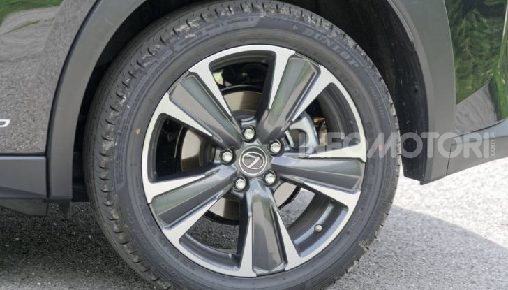 [VIDEO] Lexus UX 250h, il premium hybrid ha l’asso nella manica! - Foto 55 di 58