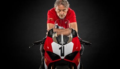 Ducati festeggia i 25 anni della 916 con una Panigale V4 in edizione limitata