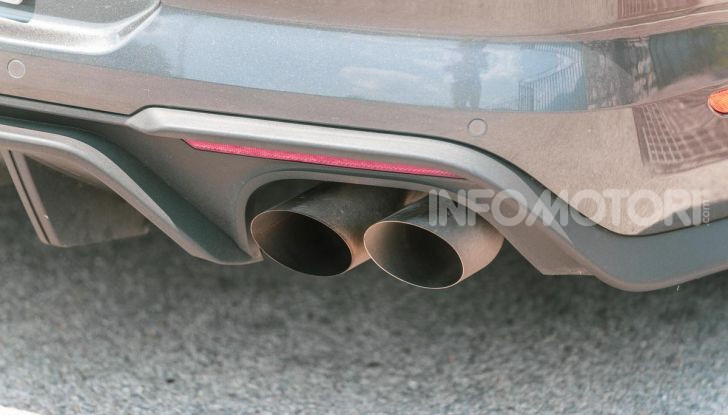 Ford MUDstang contro Ford Mustang: chi vince la scalata del fango? - Foto 27 di 36