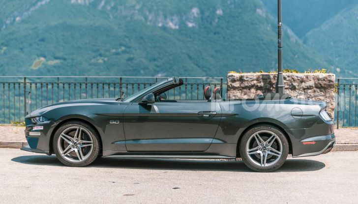 Ford MUDstang contro Ford Mustang: chi vince la scalata del fango? - Foto 2 di 36