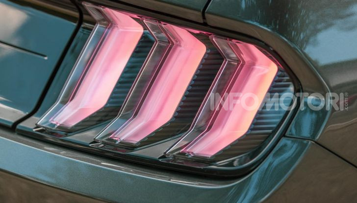 Ford MUDstang contro Ford Mustang: chi vince la scalata del fango? - Foto 29 di 36