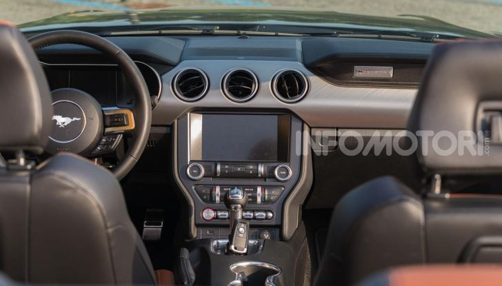 Ford MUDstang contro Ford Mustang: chi vince la scalata del fango? - Foto 36 di 36