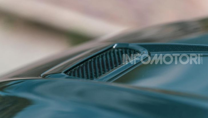 Ford MUDstang contro Ford Mustang: chi vince la scalata del fango? - Foto 14 di 36