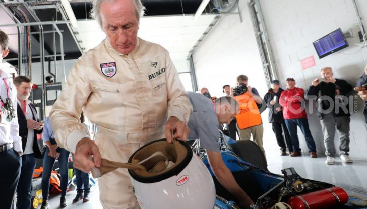 F1: Jackie Stewart torna in pista a Silverstone all’età di 80 anni - Foto 5 di 9