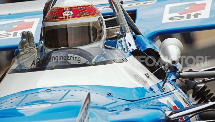 F1: Jackie Stewart torna in pista a Silverstone all’età di 80 anni - Foto 2 di 9