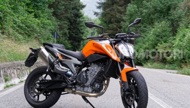 Prova KTM Duke 790, il “parcogiochi” sotto quota 10 mila (euro)   - Foto 4 di 54