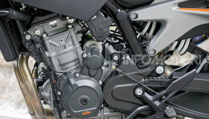 KTM DUKE 790 motore LC8c