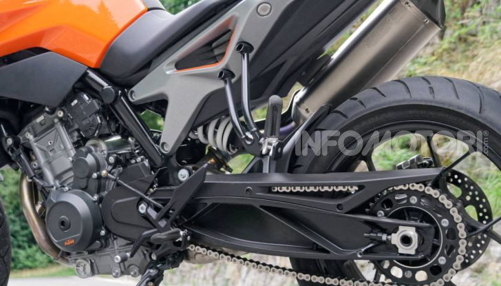 Prova KTM Duke 790, il “parcogiochi” sotto quota 10 mila (euro)   - Foto 29 di 54