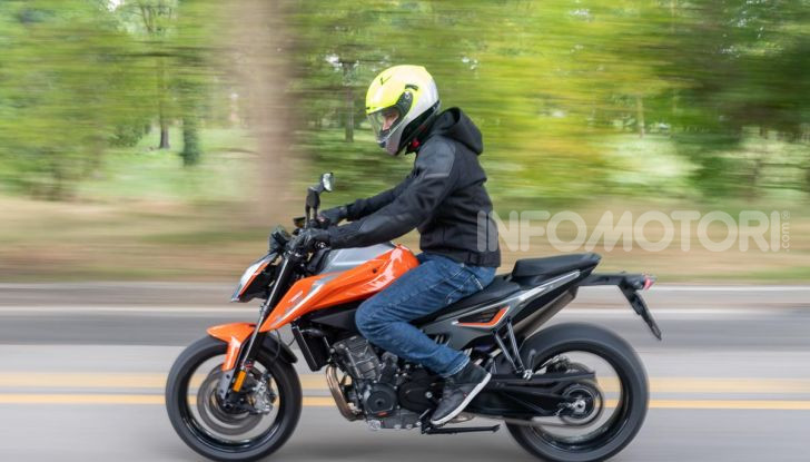 Prova KTM Duke 790, il “parcogiochi” sotto quota 10 mila (euro)   - Foto 34 di 54