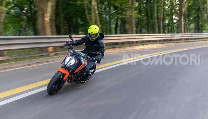 Prova KTM Duke 790, il “parcogiochi” sotto quota 10 mila (euro)   - Foto 38 di 54