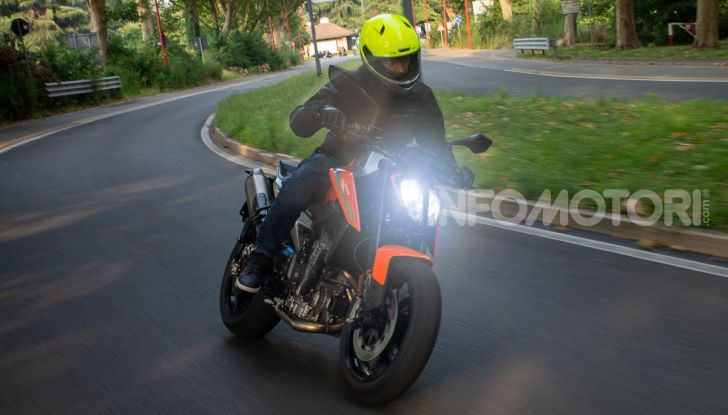 Prova KTM Duke 790, il “parcogiochi” sotto quota 10 mila (euro)   - Foto 41 di 54