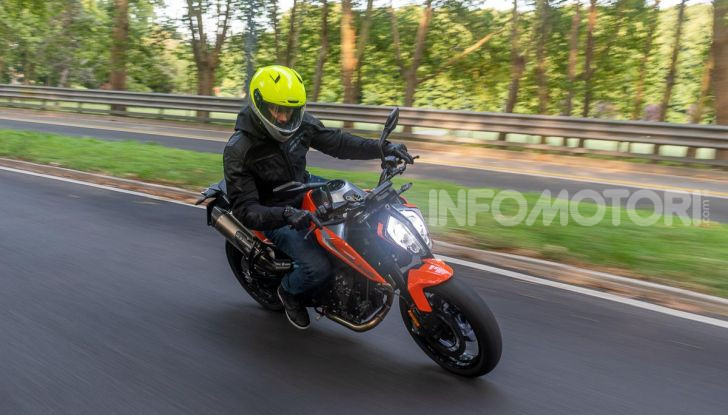 Prova KTM Duke 790, il “parcogiochi” sotto quota 10 mila (euro)   - Foto 42 di 54