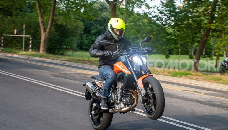 Prova KTM Duke 790, il “parcogiochi” sotto quota 10 mila (euro)   - Foto 1 di 54