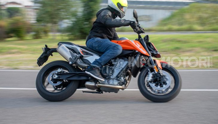 Prova KTM Duke 790, il “parcogiochi” sotto quota 10 mila (euro)   - Foto 48 di 54