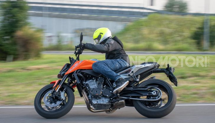 Prova KTM Duke 790, il “parcogiochi” sotto quota 10 mila (euro)   - Foto 50 di 54