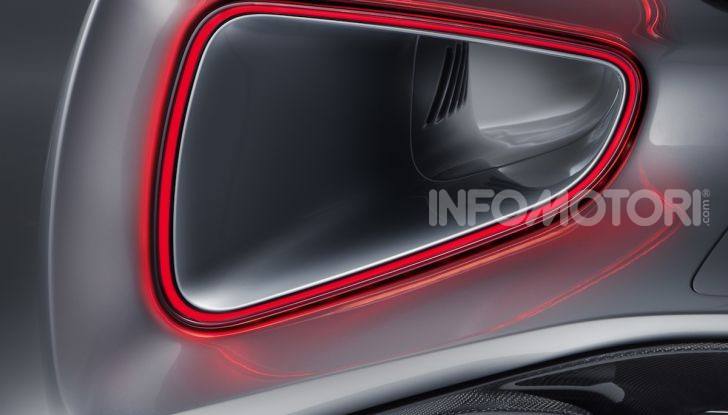 Lotus Evija: l’hypercar elettrica da 1000 euro a cavallo - Foto 26 di 34