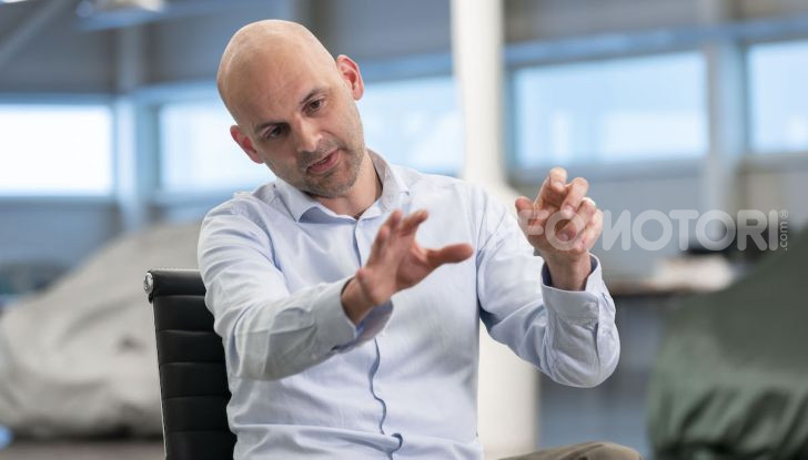 Lotus Evija: l’hypercar elettrica da 1000 euro a cavallo - Foto 3 di 34