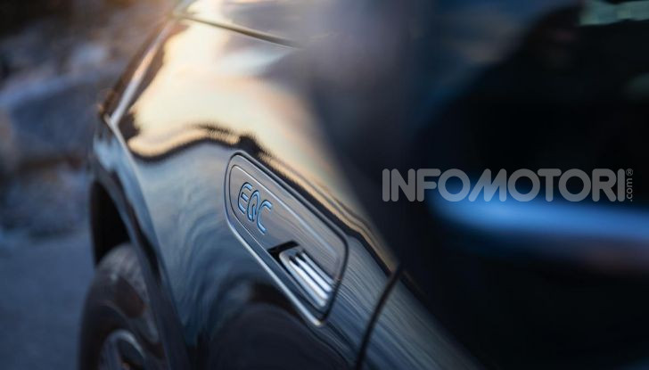 Prova su strada Mercedes-Benz EQC: la prima elettrica del Marchio della Stella - Foto 20 di 31